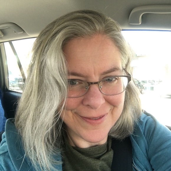 Meet your Posher, Dione. - Picture 1 of 1